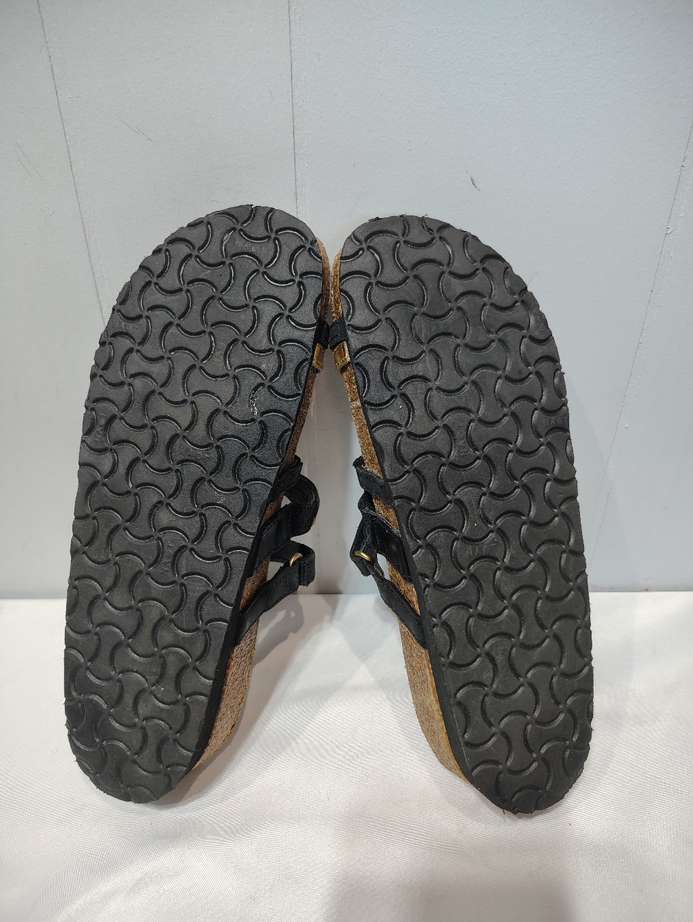 Naot Prescott Sandals Women’s EU 41 US 10 Black Gold Studded Leather Comfort - Picture 7 of 9